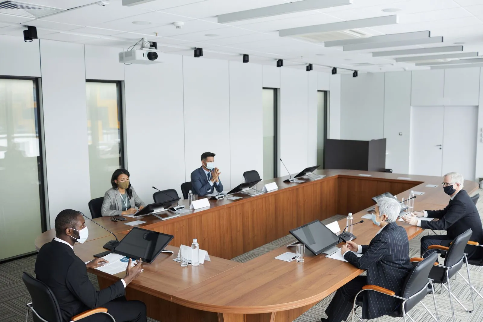 How to Choose a Corporate Meeting Venue